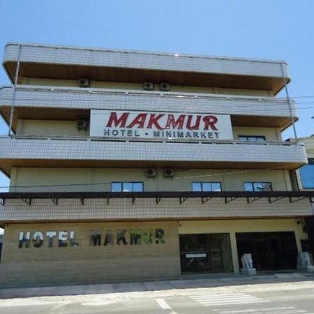 Hotel Makmur Tarakan Extérieur photo