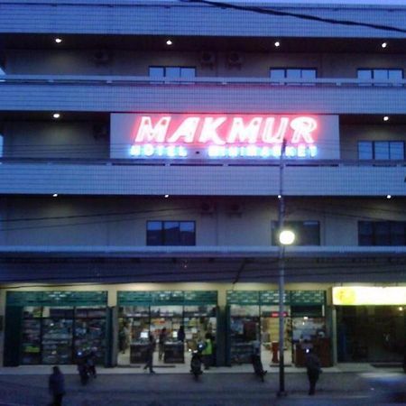 Hotel Makmur Tarakan Extérieur photo